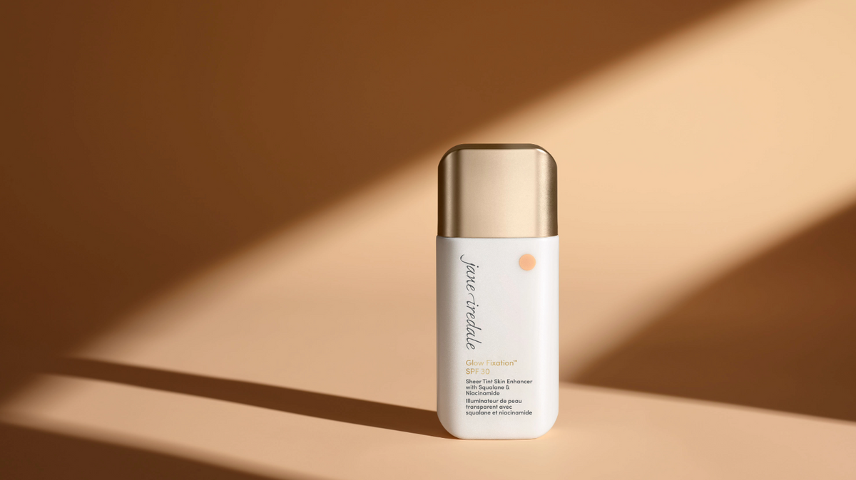 Hva gjør Glow Fixation SPF 30 annerledes?