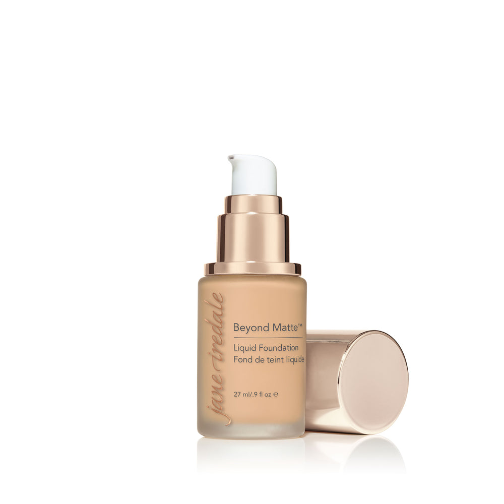 jane iredale Beyond Matte Liquid Foundation M4 produkt uten kork